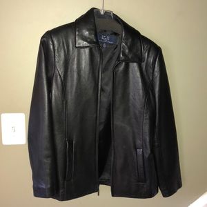GREAT quality leather jacket!